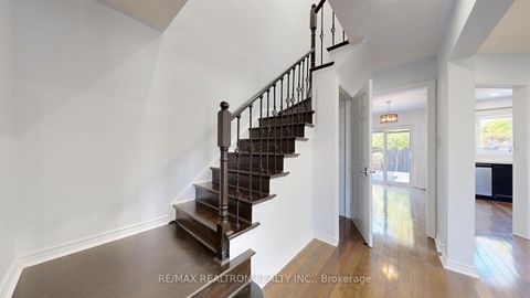 Photo 12 at 558 Willowick Drive, Wyndham, Newmarket