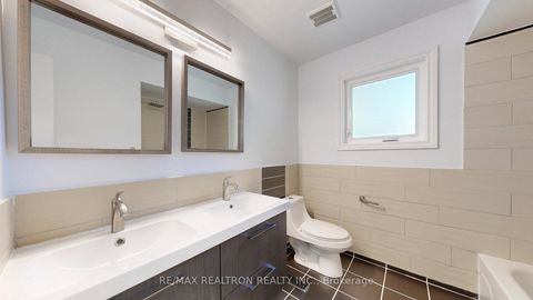 Photo 25 at 558 Willowick Drive, Wyndham, Newmarket