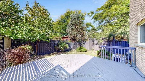 Photo 33 at 558 Willowick Drive, Wyndham, Newmarket