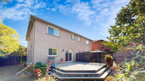 Photo 34 at 558 Willowick Drive, Wyndham, Newmarket