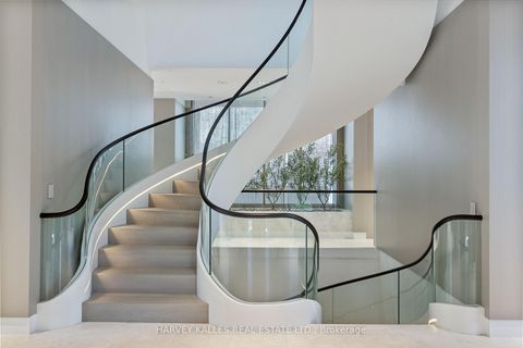 Photo 12 at 211 Dunvegan Road, Forest Hill South, Toronto