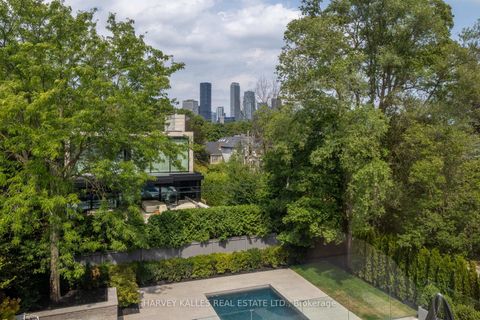 Photo 17 at 211 Dunvegan Road, Forest Hill South, Toronto