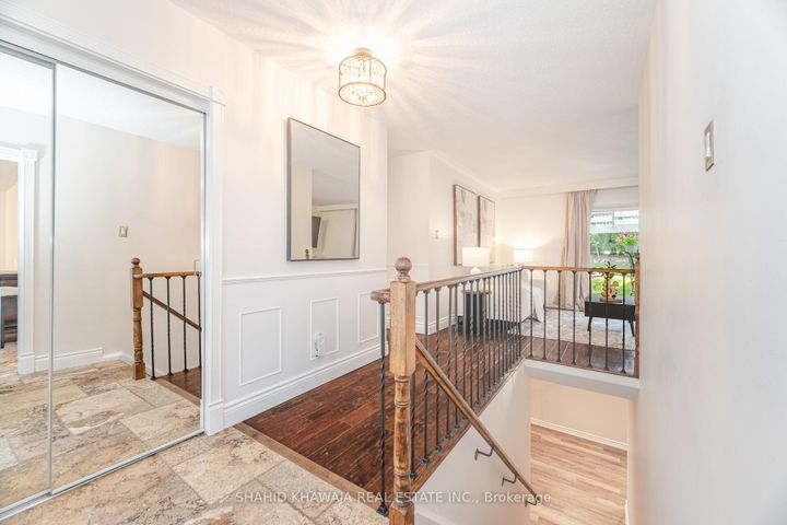 Photo 24 at 3286 Gatliff Court, Applewood, Mississauga