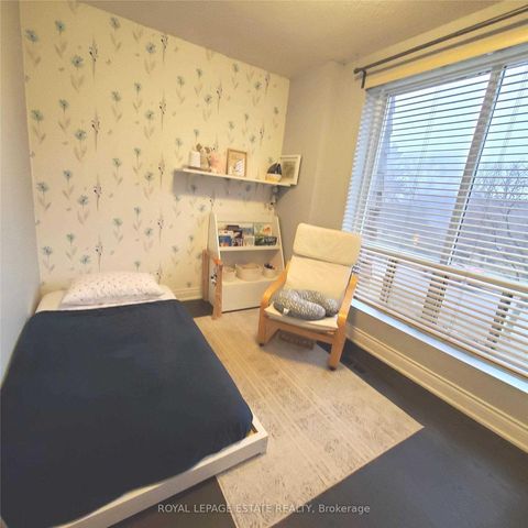 Photo 12 at Th1 - 73 Upper Canada Drive, Windfields, Toronto