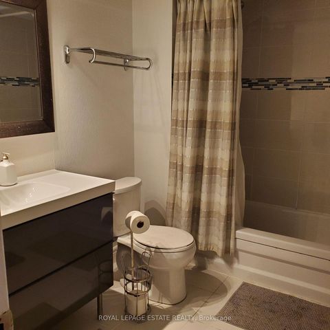 Photo 15 at Th1 - 73 Upper Canada Drive, Windfields, Toronto