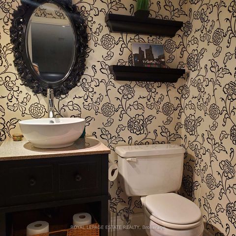 Photo 16 at Th1 - 73 Upper Canada Drive, Windfields, Toronto