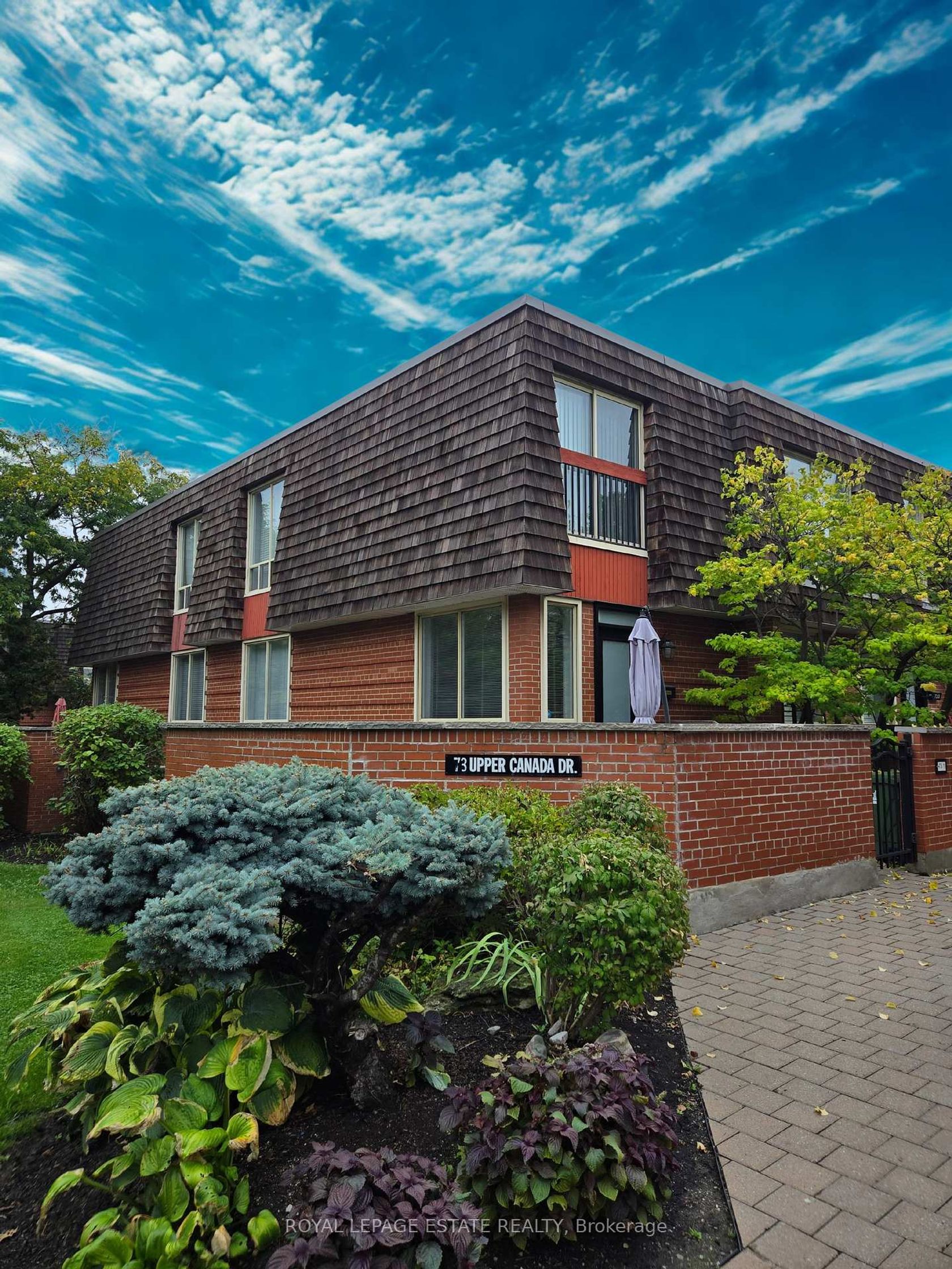 Th1 - 73 Upper Canada Drive, Windfields, Toronto 