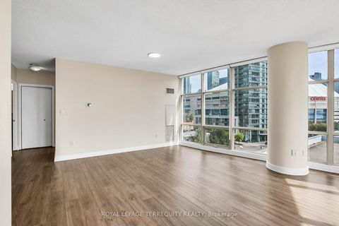 Photo 6 at 709 - 35 Mariner Terrace, Waterfront Communities C1, Toronto