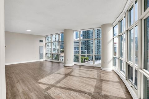 Photo 9 at 709 - 35 Mariner Terrace, Waterfront Communities C1, Toronto