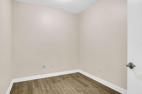 Photo 19 at 709 - 35 Mariner Terrace, Waterfront Communities C1, Toronto