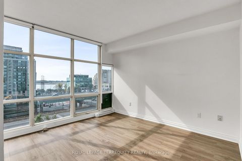 Photo 21 at 709 - 35 Mariner Terrace, Waterfront Communities C1, Toronto