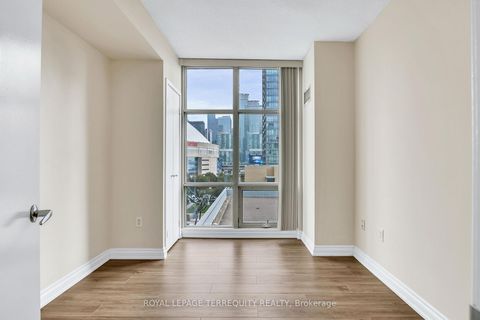 Photo 28 at 709 - 35 Mariner Terrace, Waterfront Communities C1, Toronto