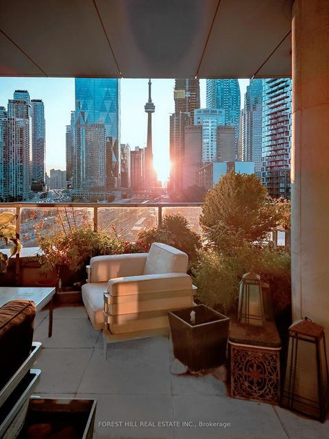 Photo 15 at 809 - 1 Market Street, Waterfront Communities C8, Toronto