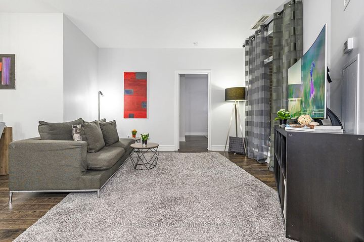 Photo 11 at 114 - 25 Earlington Avenue, Kingsway South, Toronto