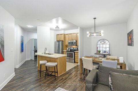 Photo 3 at 114 - 25 Earlington Avenue, Kingsway South, Toronto
