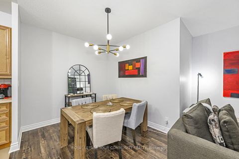 Photo 10 at 114 - 25 Earlington Avenue, Kingsway South, Toronto