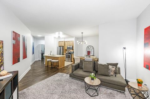 Photo 12 at 114 - 25 Earlington Avenue, Kingsway South, Toronto