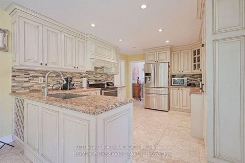 Photo 14 at 8 Elmsley Drive, Observatory, Richmond Hill