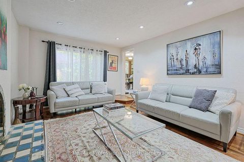 Photo 19 at 8 Elmsley Drive, Observatory, Richmond Hill