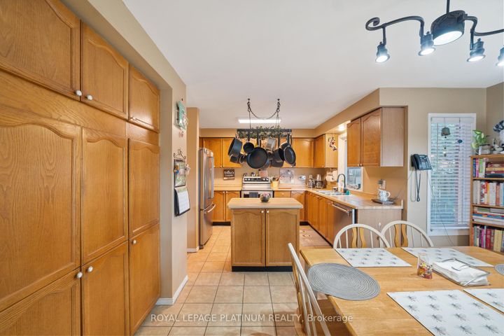 Photo 6 at 77 Lord Simcoe Drive, Westgate, Brampton
