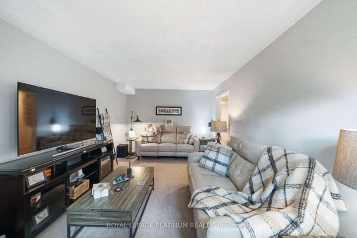 Photo 11 at 77 Lord Simcoe Drive, Westgate, Brampton