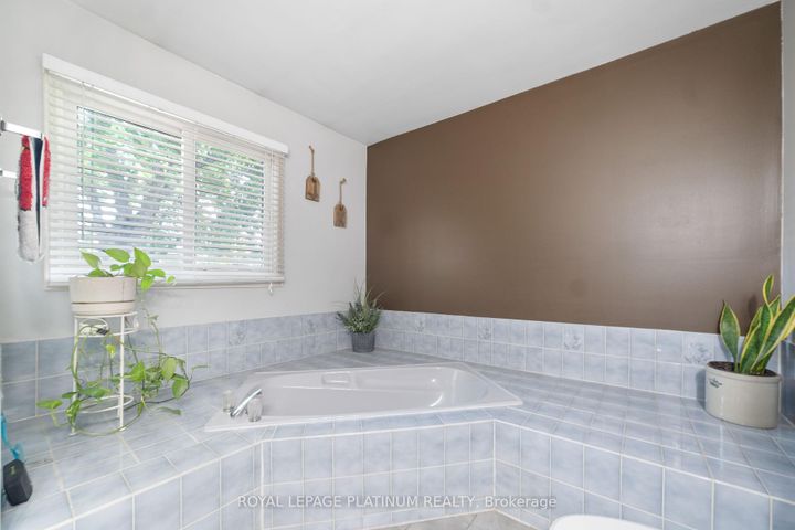 Photo 23 at 77 Lord Simcoe Drive, Westgate, Brampton