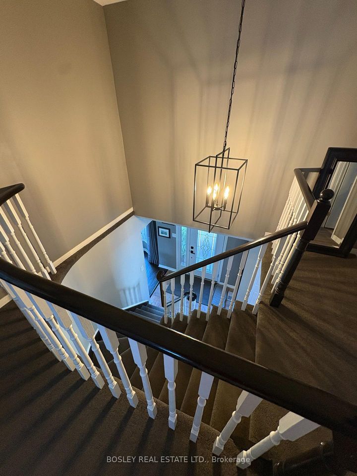 Photo 3 at 769 Lochness Crescent, McLaughlin, Oshawa