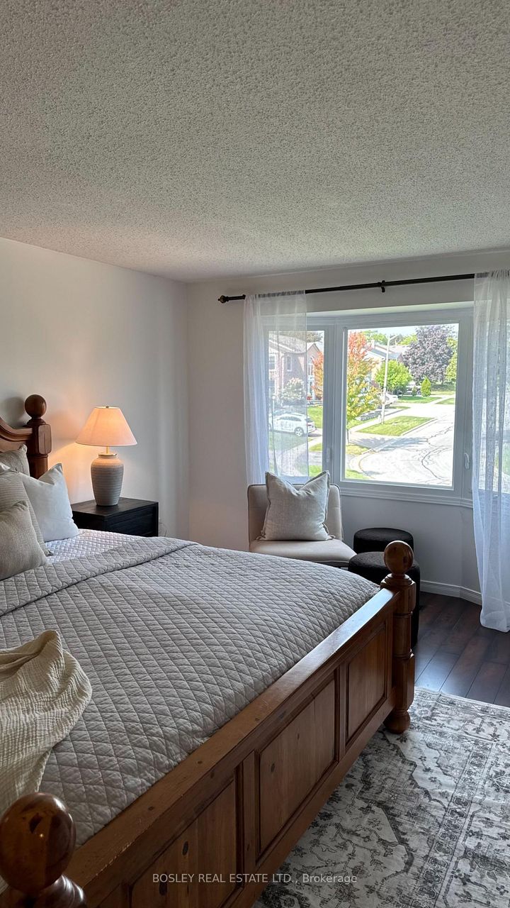 Photo 11 at 769 Lochness Crescent, McLaughlin, Oshawa