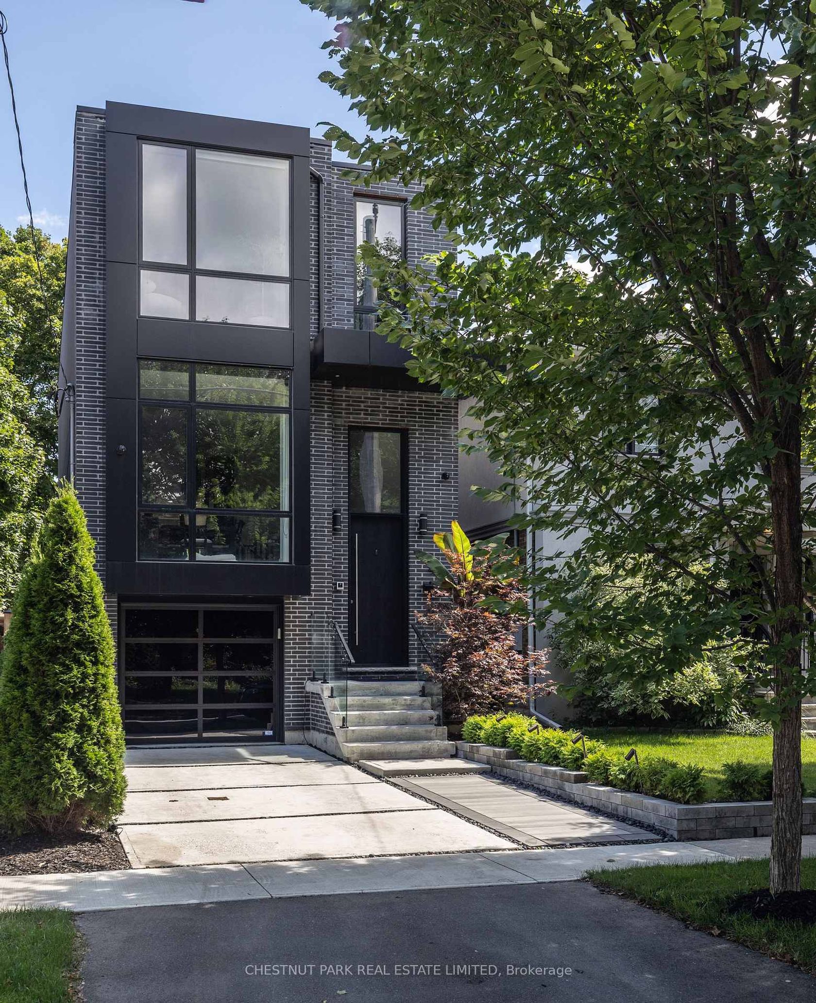 45 Eighth Street, New Toronto, Toronto 