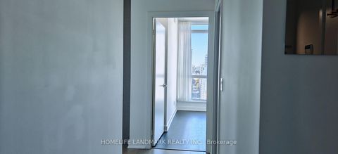 Photo 11 at 2009 - 199 Richmond Street W, Waterfront Communities C1, Toronto