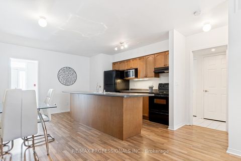 Photo 12 at 104 - 3400 Lake Shore Boulevard W, Long Branch, Toronto