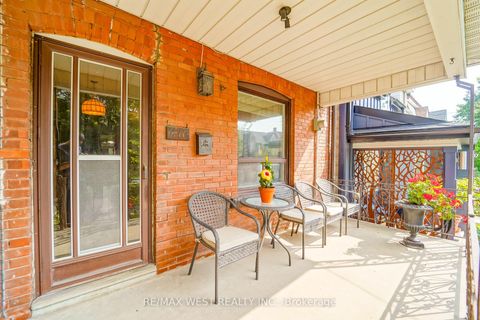 Photo 1 at 411 Westmoreland Avenue N, Junction, Toronto