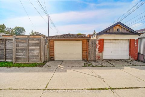 Photo 10 at 411 Westmoreland Avenue N, Junction, Toronto