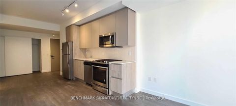 Photo 10 at 615 - 2A Church Street, Waterfront Communities C8, Toronto