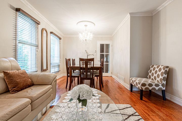 Photo 6 at 1536 Kirkrow Crescent, East Credit, Mississauga