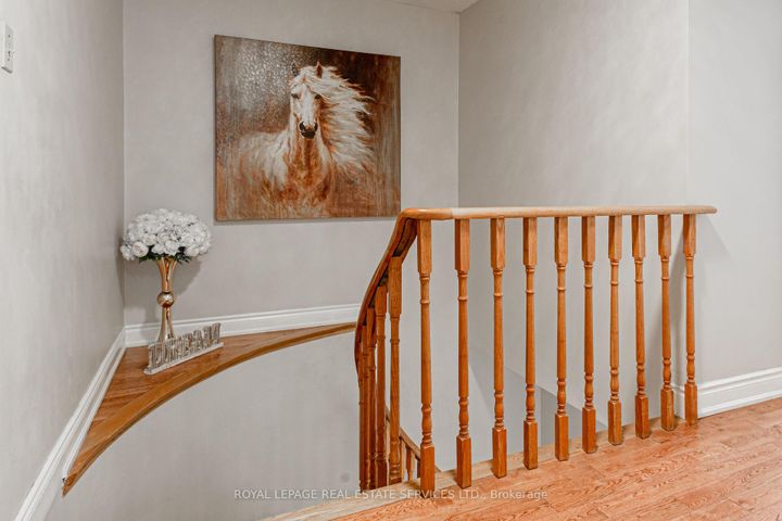 Photo 13 at 1536 Kirkrow Crescent, East Credit, Mississauga