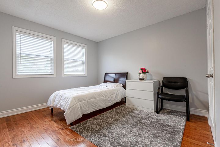 Photo 16 at 1536 Kirkrow Crescent, East Credit, Mississauga