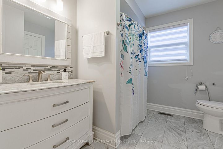 Photo 20 at 1536 Kirkrow Crescent, East Credit, Mississauga