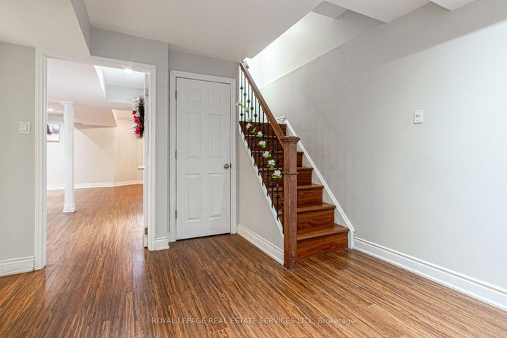 Photo 21 at 1536 Kirkrow Crescent, East Credit, Mississauga