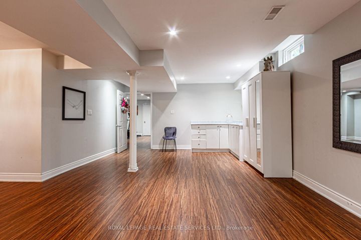 Photo 22 at 1536 Kirkrow Crescent, East Credit, Mississauga
