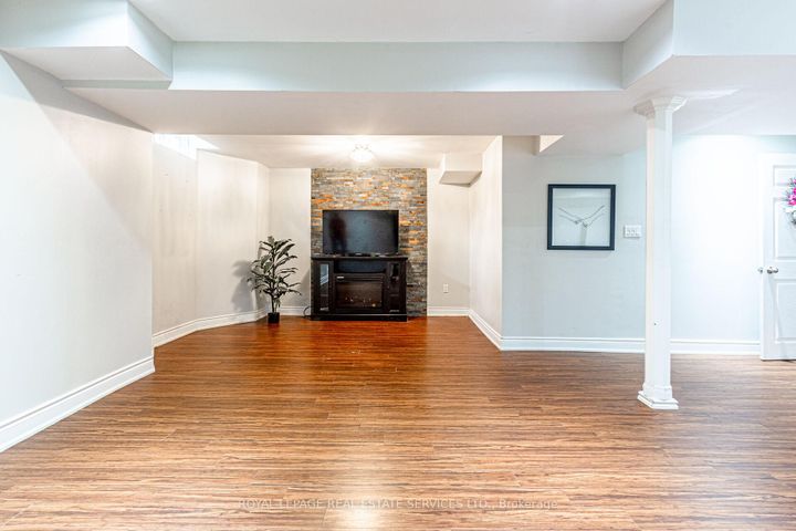Photo 24 at 1536 Kirkrow Crescent, East Credit, Mississauga