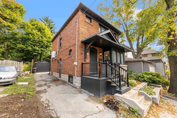 Photo 1 at 1565 Mount Pleasant Road, Lawrence Park North, Toronto