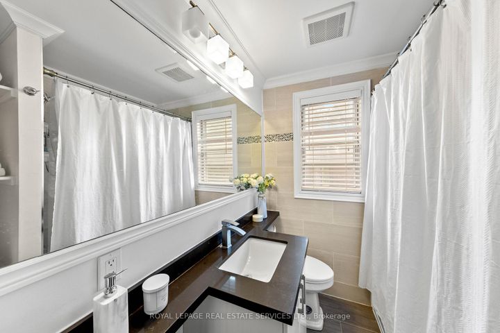 Photo 24 at 1565 Mount Pleasant Road, Lawrence Park North, Toronto