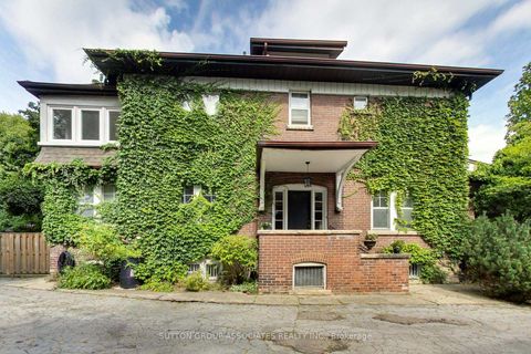 Photo 1 at 14 Bracondale Hill Road, Wychwood, Toronto