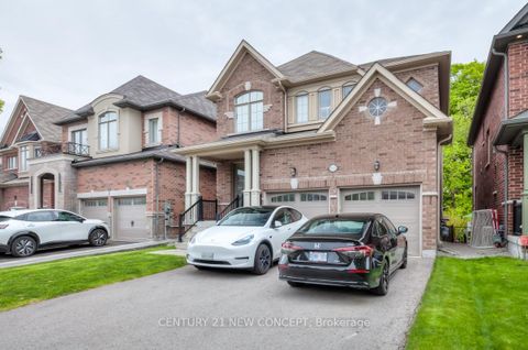 Photo 1 at 521 McGregor Farm Trail, Glenway Estates, Newmarket