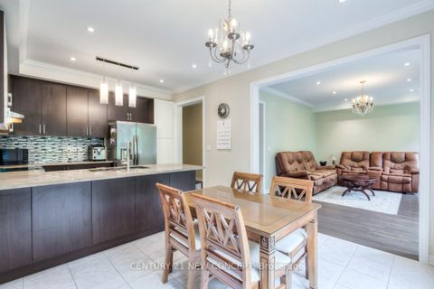 Photo 11 at 521 McGregor Farm Trail, Glenway Estates, Newmarket