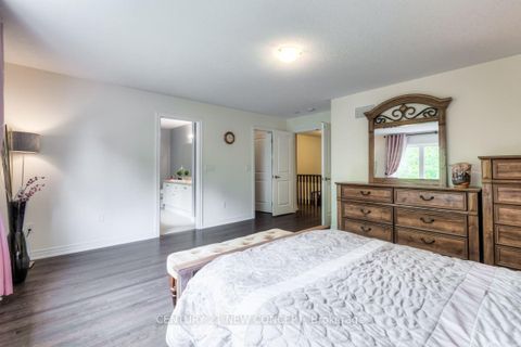 Photo 15 at 521 McGregor Farm Trail, Glenway Estates, Newmarket