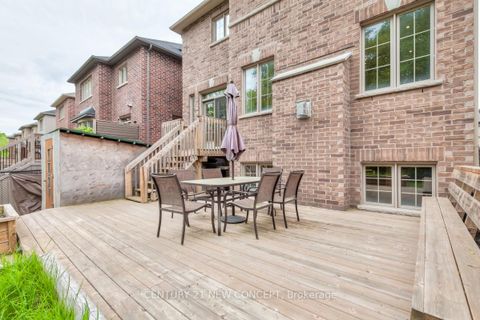 Photo 35 at 521 McGregor Farm Trail, Glenway Estates, Newmarket