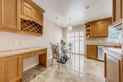 Photo 4 at 27 Pugsley Avenue, Crosby, Richmond Hill