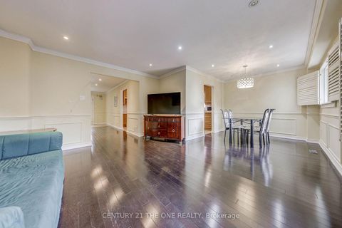 Photo 6 at 27 Pugsley Avenue, Crosby, Richmond Hill